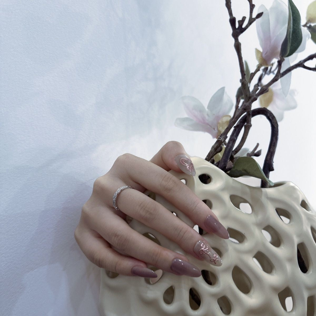 Press-On Nails – Pink Gradient with Embossed Designs