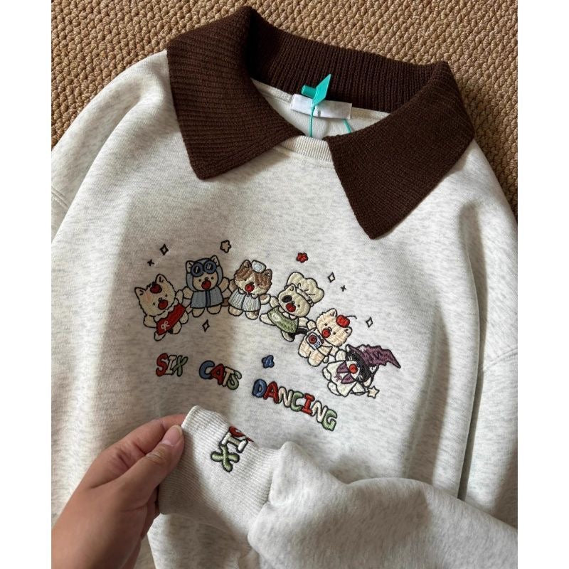 “SIX CATS DANCING” Cartoon Sweatshirt – Light Gray with Embroidered Sleeve Detail