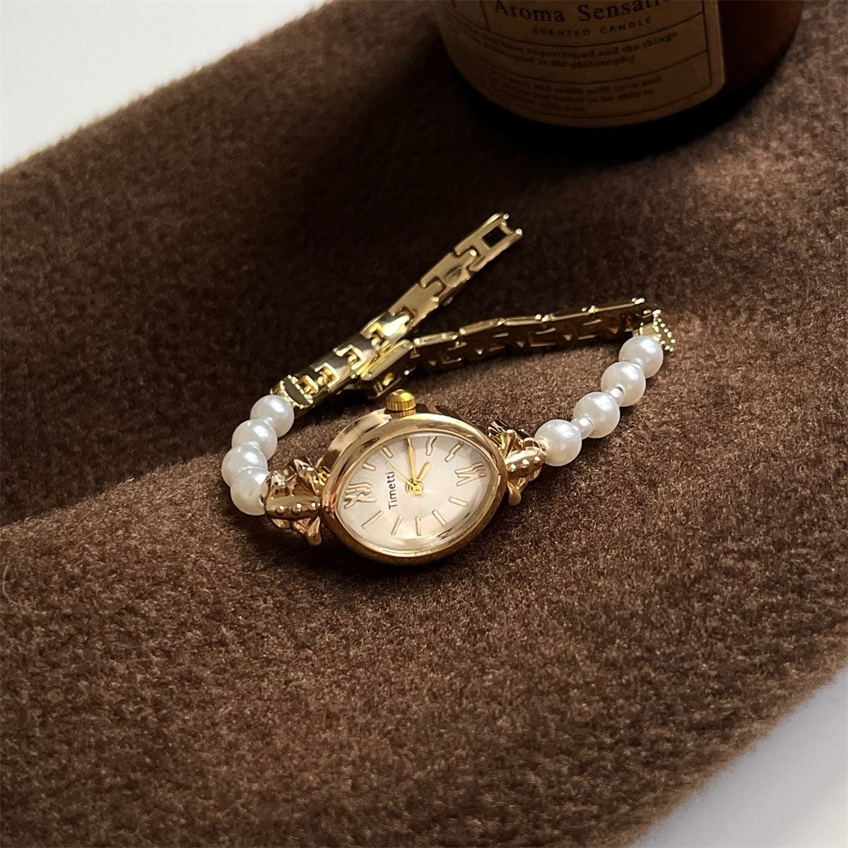 Timetti Pearl-Link Gold Watch – Vintage Elegance