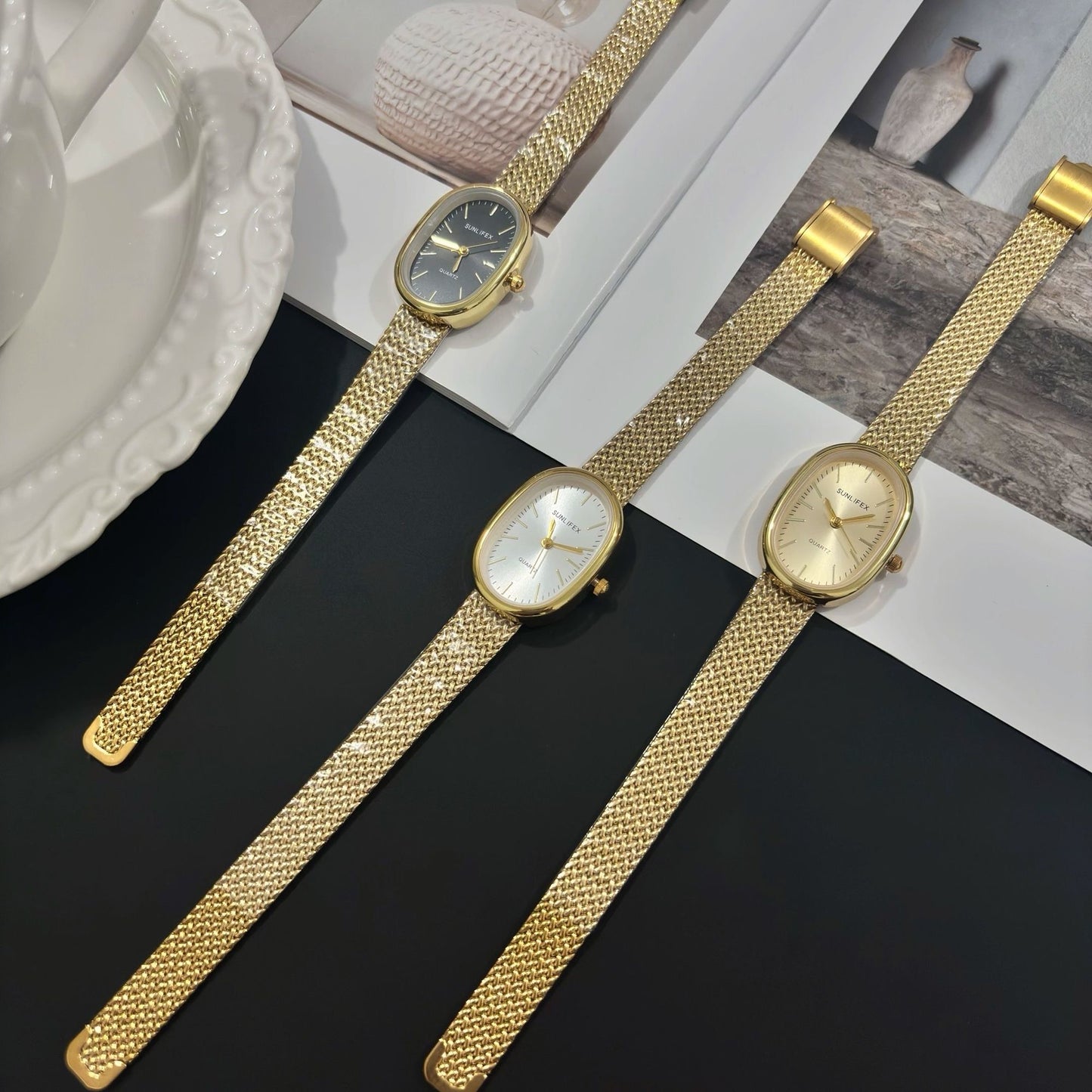 SUNLIFEX Gold Mesh Oval Watch – Minimalist Elegance in Timeless Design